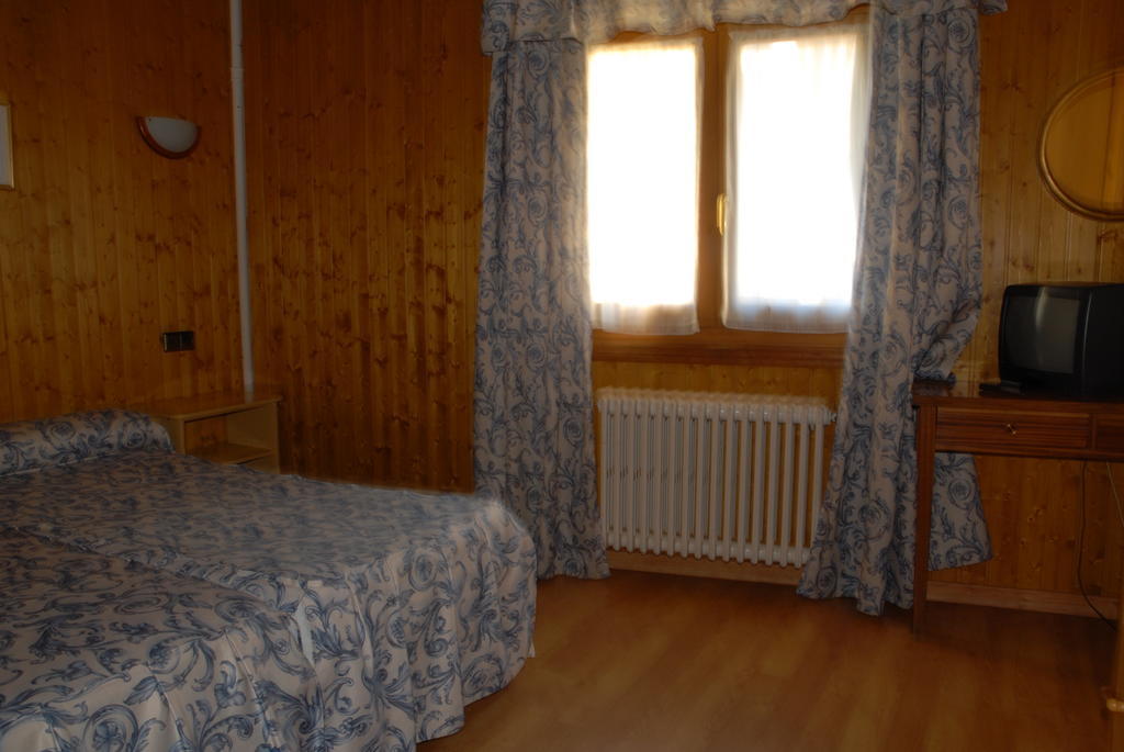 לס Hotel Europa מראה חיצוני תמונה